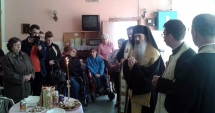 Stire din Cultură-Educație : Sfântul Nicolae aduce daruri persoanelor cu dizabilități