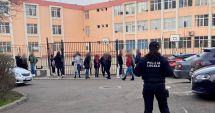 Polițiștii locali asigură protecția elevilor