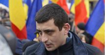 Stire din Actualitate : George Simion (AUR) după tragedia de la ATI Constanța: Iohannis ar trebui să-și demită propria păpușă, Cîțu