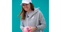 Stire din Sport : Simona Halep, antrenament dedicat fanilor, înainte de plecarea spre Australia