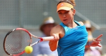 Stire din Sport : Simona Halep, victorie la Madrid. S-a calificat în turul doi, alături de Irina Begu, la dublu