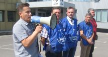 Stire din Economie : Sindicaliștii de la North Star Shipping din portul Constanța protestează în București