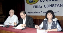 Stire din Economie : Sindicatele constănțene strâng semnături pentru greva generală