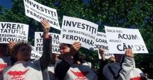 Stire din Economie : Sindicatele feroviare își întrerup protestele pe timpul discuțiilor cu guvernanții