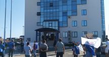 Stire din Economie : Sindicatele nu cedează! Se reiau protestele la Compania Constanța South Container Terminal
