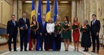 Stire din Sport : Eliza Samara, felicitată de ministrul Gabi Szabo