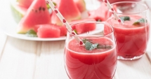 Stire din Diverse : Smoothie cu pepene roșu. Hidratant și revigorant