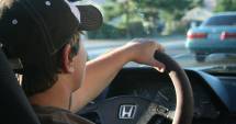 Stire din Eveniment : Prins în timp ce conducea fără permis