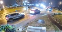 Stire din Eveniment : Moment surprins în timp ce o mașină "zboară" la propriu într-o intersecție aglomerată