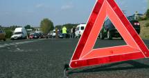 Stire din Eveniment : Șoferiță rănită în urma unui accident