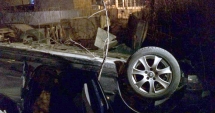 Stire din Eveniment : Grav accident rutier pe Podul IPMC. Șoferul se zbate între viață și moarte