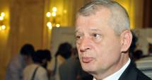 Stire din Politică-Administrație : Oprescu rămâne încă 30 zile în arest preventiv