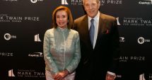 Stire din Actualitate : Soțul lui Nancy Pelosi, arestat după ce a fost prins băut la volan