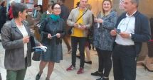 Stire din Cultură-Educație : Seniorii Constanței, la premiera comediei "Șeful"