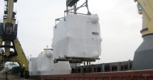 Stire din Economie : Spectacol de inginerie navală în portul Constanța
