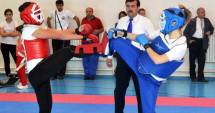 Stire din Sport : Spectacol de Kung-Fu, la sala "Tomis"
