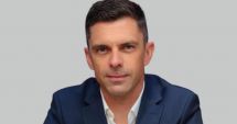 Stire din Social : Ministrul Sportului, prima reacție după ce David Popovici a devenit campion mondial la înot