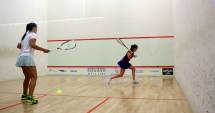 Stire din Sport : Ieșiți la încălzire! Începe  Cupa West Side la squash