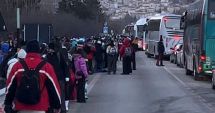 Stire din Social : Ofertele promovate pe TikTok au atras zeci de mii de turiști într-o stațiune montană. Sute de autobuze au paralizat drumurile