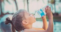 Stire din Sănătate : Nu este recomandat să beți apă din sticle de plastic!