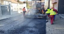 Stire din Politică-Administrație : Administrația locală asfaltează străzile din cartierul Faleză Nord