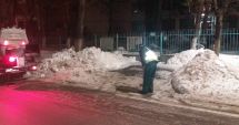 Stire din Social : Străzile și aleile din apropierea școlilor și grădinițelor, curățate de zăpadă