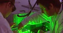 Stire din Cultură-Educație : Studenți de la "Ovidius",  în practică la cel mai mare laser din lume
