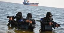 Stire din Eveniment : Navele militare românești în alertă. Submarine inamice, căutate  în Marea Neagră