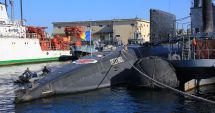 Stire din Eveniment : Așa să fie? 3 submarine pentru Forțele Navele! Dar, timp de 22 de ani, nu s-au găsit bani pentru bateriile "Delfinului"...