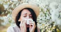 Stire din Sănătate : Suferi de alergii? Alege un cortizon natural: coacăzele negre