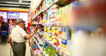 Stire din Economie : SE IEFTINESC ȚIGĂRILE! Iată ce se scumpește