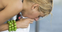 Stire din Sănătate : Ce se întâmplă cu persoanele care mănâncă prea mult  de sărbători