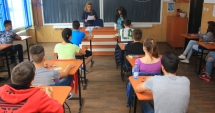 Stire din Cultură-Educație : Surprize-surprize la Evaluarea Națională. Ce se întâmplă cu lucrările elevilor