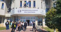 Stire din Cultură-Educație : În absența orientării școlare, hai cu pliante! Record de vizitatori la Edu-Campus