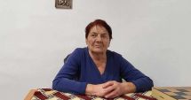 Stire din Social : Singură pe lume! "Mi-ar plăcea să am și eu un brad pe care să-l împodobesc de Crăciun"