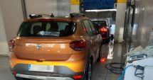 Stire din Economie : Cât praf, câtă mizerie! Spălătoria auto, o afacere care a devenit înfloritoare la Constanţa