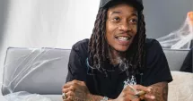 Stire din Eveniment : Cazul lui Wiz Khalifa a fost preluat oficial de magistrații ÎCCJ. Se discută libertatea rapper-ului