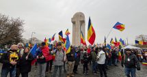 Stire din Actualitate : Tensiuni la Alba Iulia de 1 Decembrie. Incidente la Monumentul Unirii