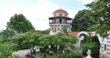 Stire din Cultură-Educație : Tabără de pictură la mănăstirea Dervent