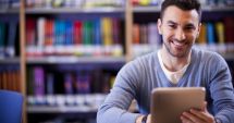 Stire din Cultură-Educație : Tablete pentru profesori, până la toamnă