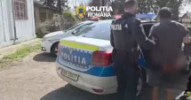 Stire din Eveniment : Bărbat reținut de polițiști după o tâlhărie asupra unei femei de 90 de ani în Chirnogeni