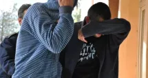 Stire din Eveniment : Tânăr arestat pentru tâlhărie calificată după ce ar fi agresat un adolescent și i-ar fi furat doi câini