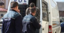 Stire din Eveniment : Doi bărbați, reținuți după ce au tâlhărit o femeie pentru… 12 lei