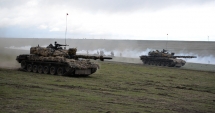 Stire din Actualitate : Tancuri ale NATO trimise în Lituania pentru a preîntâmpina o eventuală agresiune din partea Rusiei