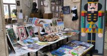 Stire din Cultură-Educație : S-a deschis Târgul de Crăciun la Colegiul de Arte „Regina Maria”