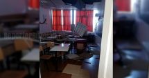 Stire din Eveniment : NICI LA ȘCOALĂ NU MAI EXISTĂ SIGURANȚĂ! Tavanul s-a prăbușit peste elevii care dădeau teză