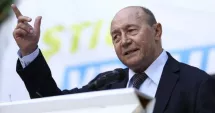 Stire din Politică-Administrație : Traian Băsescu, despre hârjoneala din Coaliție. „Aș fi tăiat craca și o luam de la capăt cu Guvernul”