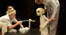 Stire din Fun : Teatru, artă  și… ușurare