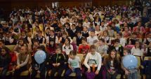 Stire din Cultură-Educație : Actorii Teatrului "Căluțul de Mare", la Festivalul de Teatru de la Brașov