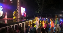 Stire din Cultură-Educație : Teatru și bună dispoziție în Piațeta Cazinou  din Mamaia
